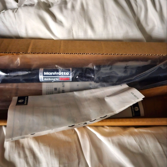 Manfrotto 679b aluminum monopod photography camera brand new - Picture 3 of 6
